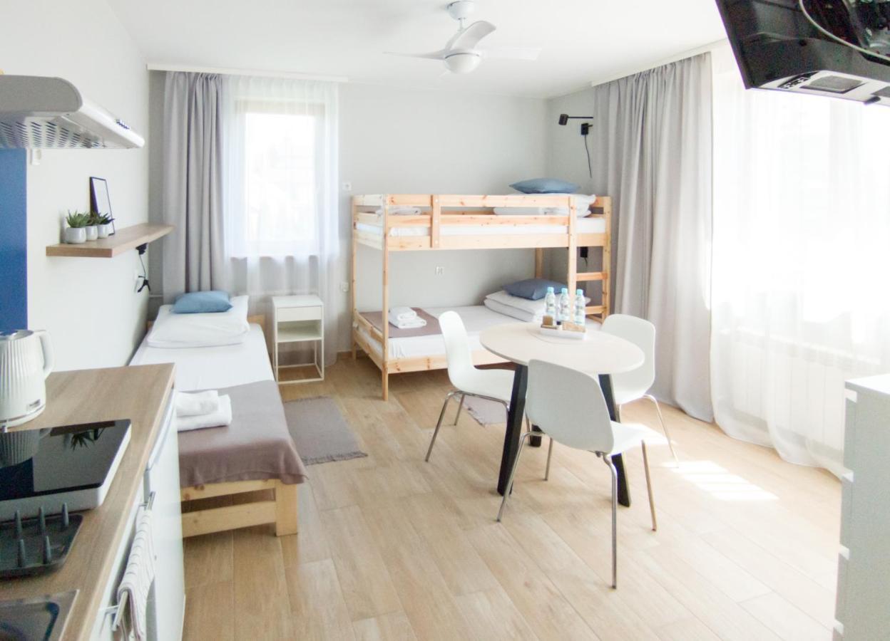 Apart Hostel S8 Blizne Jasinskiego Dış mekan fotoğraf