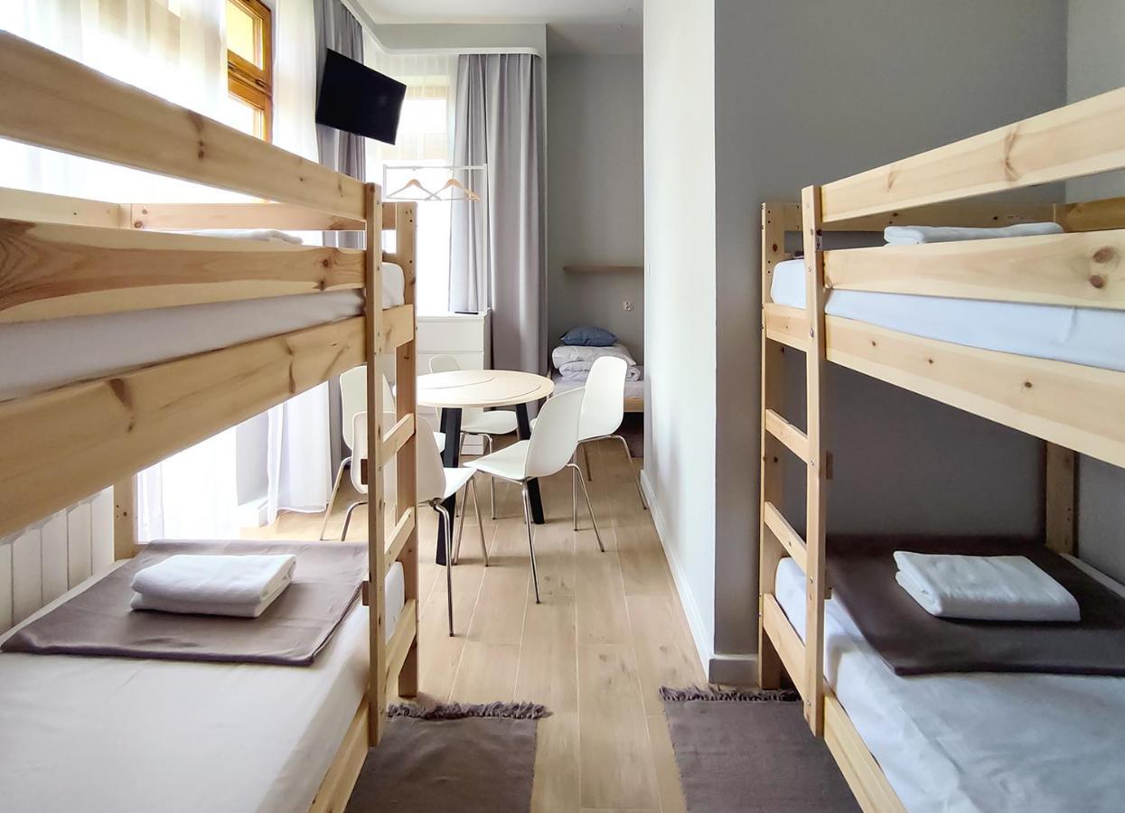 Apart Hostel S8 Blizne Jasinskiego Dış mekan fotoğraf