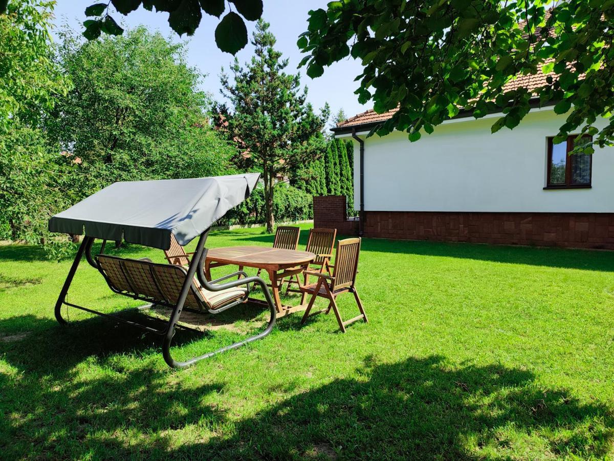 Apart Hostel S8 Blizne Jasinskiego Dış mekan fotoğraf