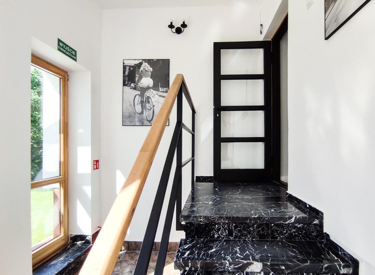 Apart Hostel S8 Blizne Jasinskiego Dış mekan fotoğraf