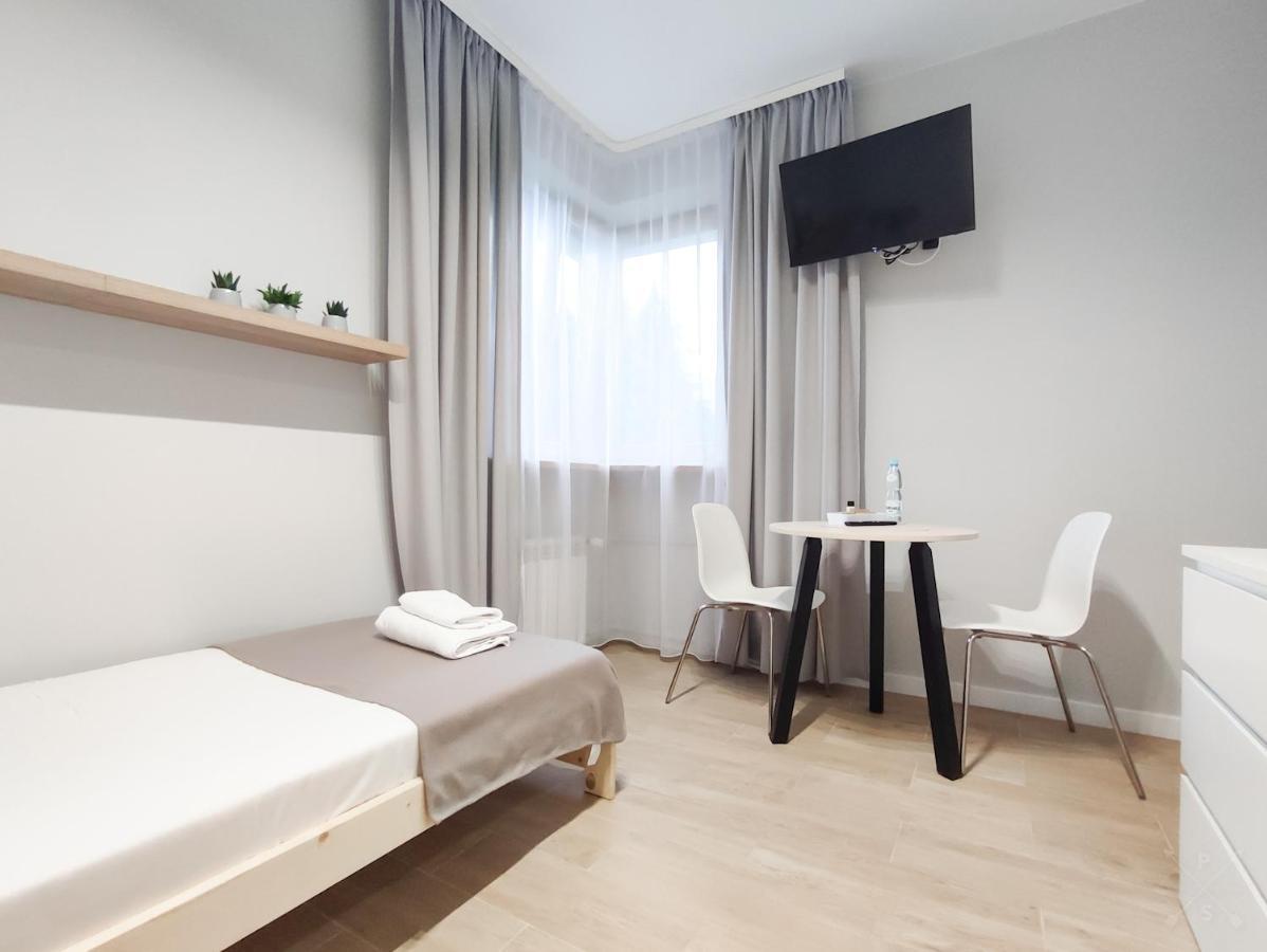 Apart Hostel S8 Blizne Jasinskiego Dış mekan fotoğraf