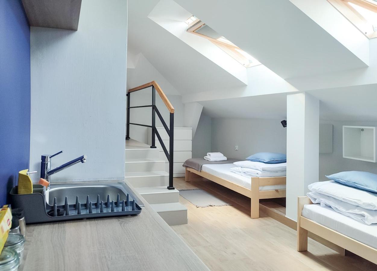 Apart Hostel S8 Blizne Jasinskiego Dış mekan fotoğraf
