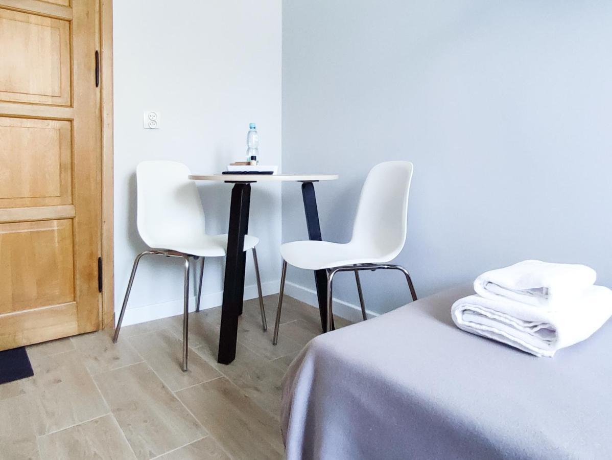 Apart Hostel S8 Blizne Jasinskiego Dış mekan fotoğraf
