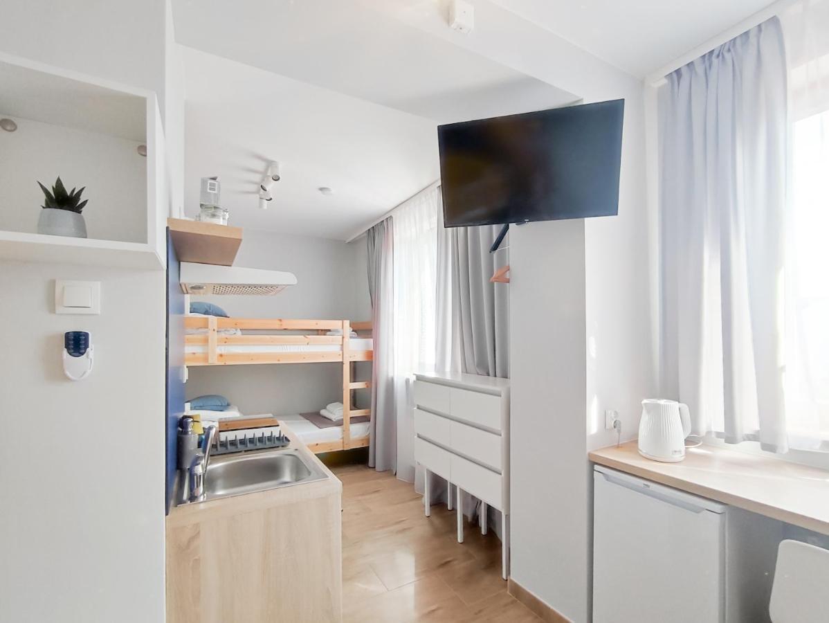 Apart Hostel S8 Blizne Jasinskiego Dış mekan fotoğraf