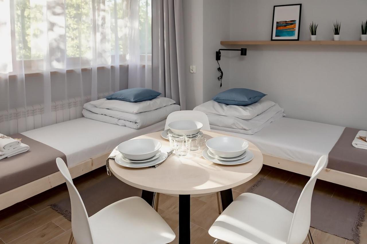 Apart Hostel S8 Blizne Jasinskiego Dış mekan fotoğraf