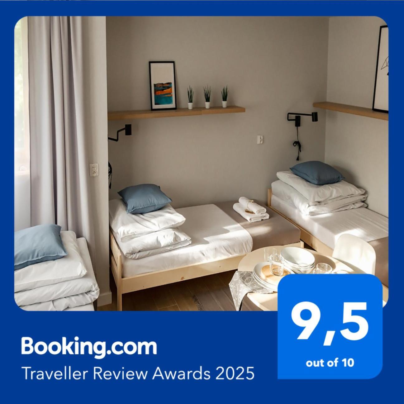 Apart Hostel S8 Blizne Jasinskiego Dış mekan fotoğraf